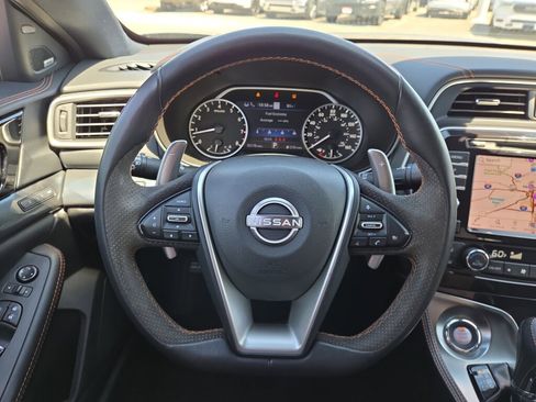 Used 2023 Nissan Maxima SR w/ Sport Mat Group FWD image 18