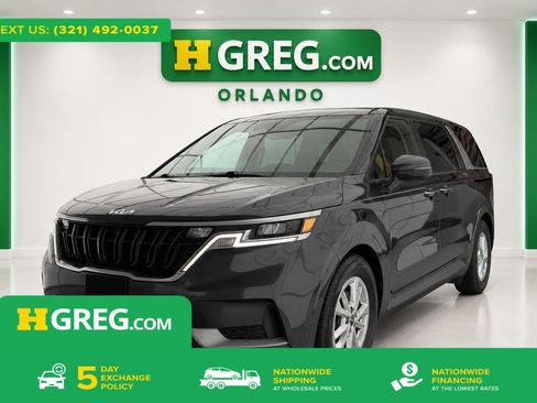 Used 2023 Kia Carnival LX FWD image 1