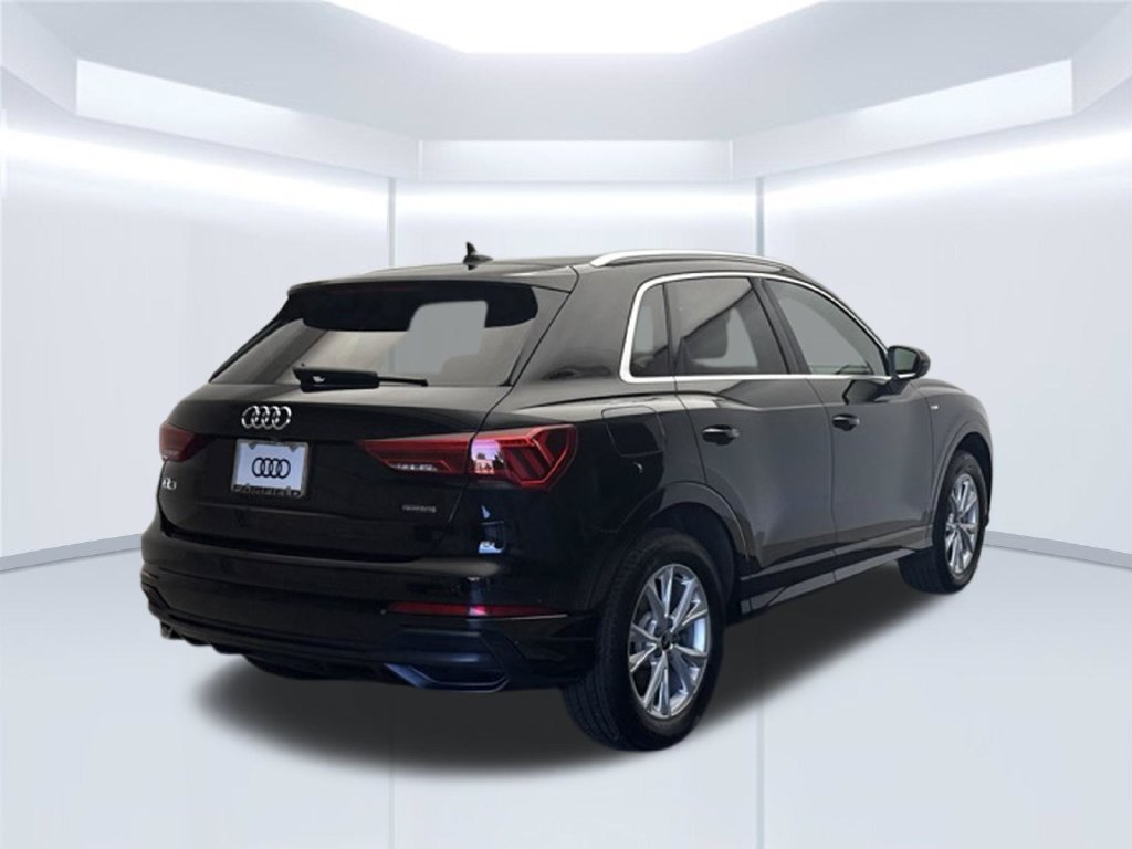 Used 2021 Audi Q3 2.0T Premium Plus w/ Premium Plus Package AWD/4WD image 5