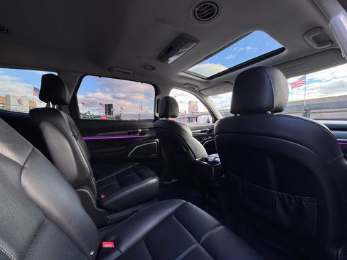 Used 2020 Kia Telluride EX w/ EX Premium Package image 29