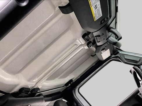 Used 2023 Jeep Wrangler Unlimited Rubicon 4xe AWD/4WD image 26