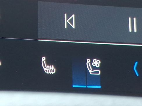 Used 2025 Audi Q5 Prestige image 27