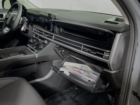 Used 2025 Hyundai Santa Fe XRT image 35