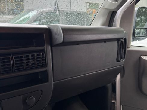 Used 2024 GMC Savana 2500 w/ Driver Convenience Package RWD image 17
