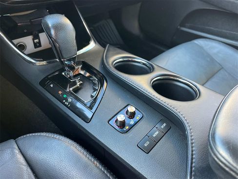 Used 2016 Toyota Avalon image 35