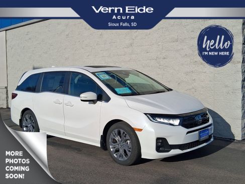 Used 2025 Honda Odyssey Touring image 1