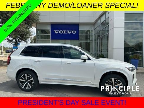 New 2026 Volvo XC90 B5 Core image 8