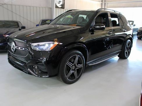 Used 2024 Mercedes-Benz GLE 450 4MATIC w/ AMG Line Exterior image 43