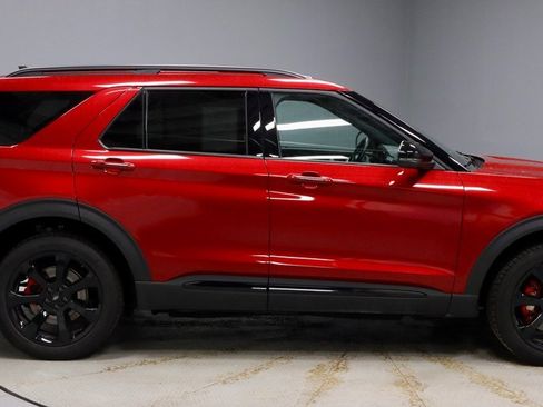 Certified 2022 Ford Explorer ST w/ Equipment Group 401A image 13