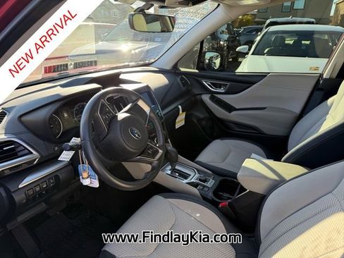 Used 2023 Subaru Forester Premium image 7