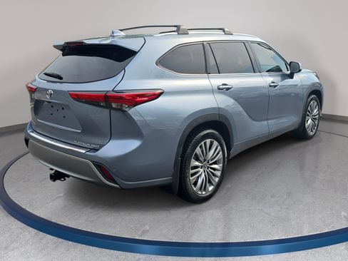 Used 2020 Toyota Highlander Platinum AWD/4WD image 5