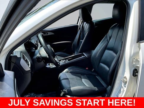 Used 2018 MAZDA MAZDA3 Touring FWD image 23