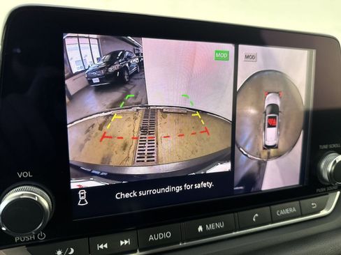 Certified 2021 Nissan Rogue SV image 7