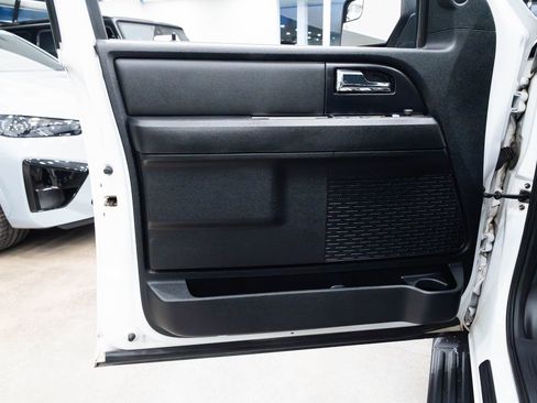 Used 2017 Ford Expedition XL w/ Equipment Group 101A image 16