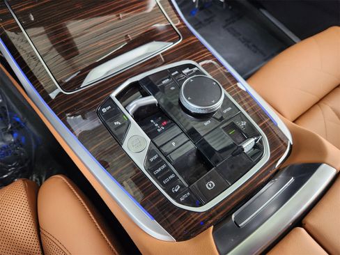 Used 2026 BMW X7 xDrive40i image 20