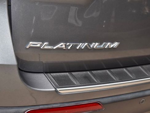 Used 2023 Ford Explorer Platinum w/ Technology Package RWD image 43