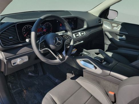 Certified 2026 Mercedes-Benz GLS 450 4MATIC image 21