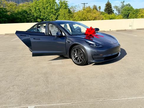 Used 2021 Tesla Model 3 Long Range AWD/4WD image 52
