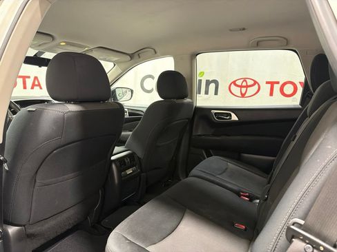 Used 2017 Nissan Pathfinder S AWD/4WD image 20