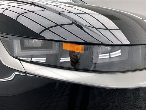 Used 2024 Hyundai Ioniq 5 Limited image 29