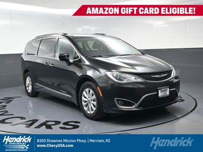 Used 2017 Chrysler Pacifica Touring-L