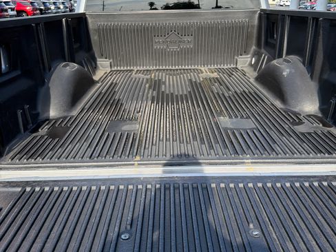 Used 2019 Ford F150 XLT w/ Trailer Tow Package AWD/4WD image 12