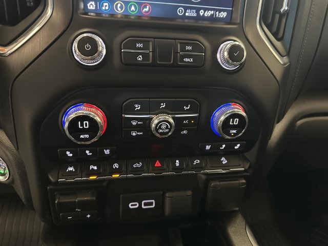 Used 2020 GMC Sierra 1500 AT4 w/ AT4 Premium Package AWD/4WD image 37