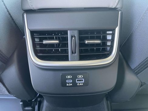 Used 2025 Subaru Outback Premium w/ Popular Package #1 image 4