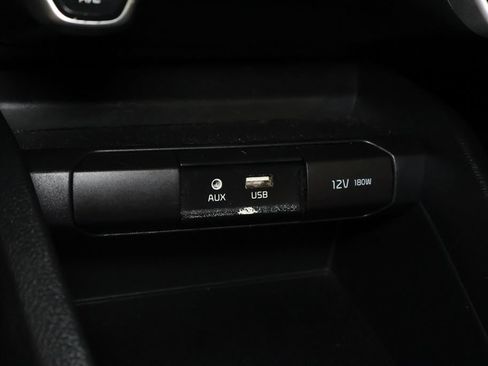 Used 2019 Kia Rio S FWD image 28