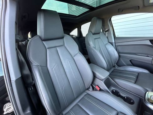 Used 2023 Audi Q4 e-tron Premium Plus w/ Premium Plus image 50