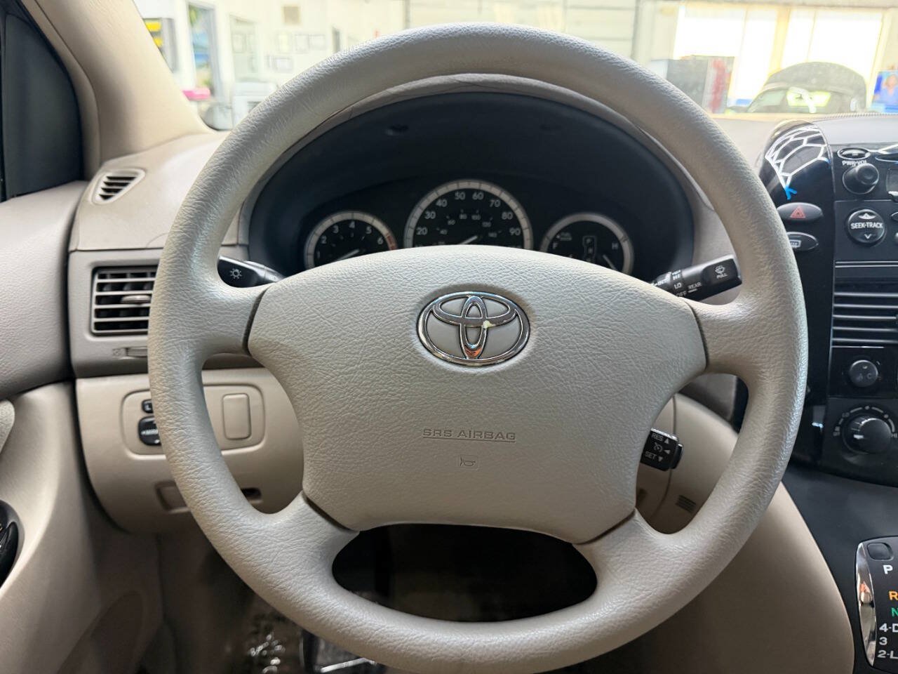 Used 2005 Toyota Sienna CE FWD image 20