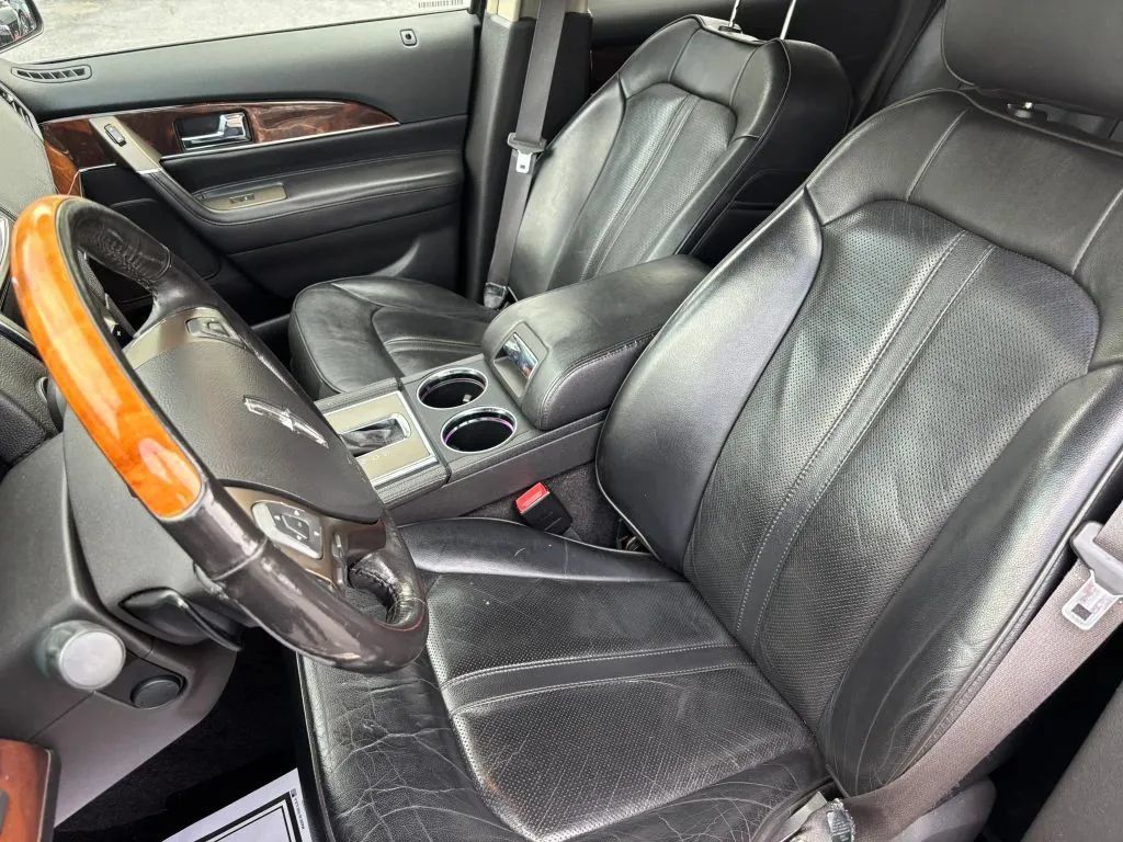 Used 2015 Lincoln MKX AWD w/ Equipment Group 102A image 11