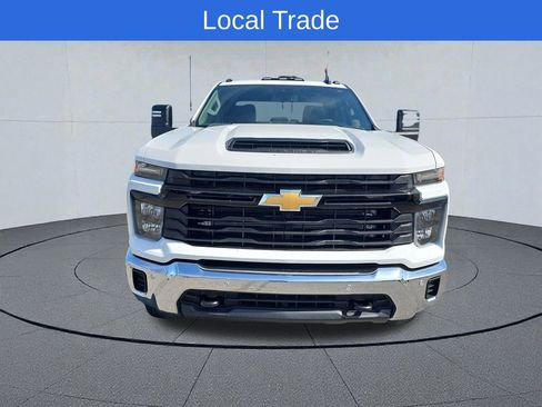 Used 2025 Chevrolet Silverado 3500 W/T AWD/4WD image 9