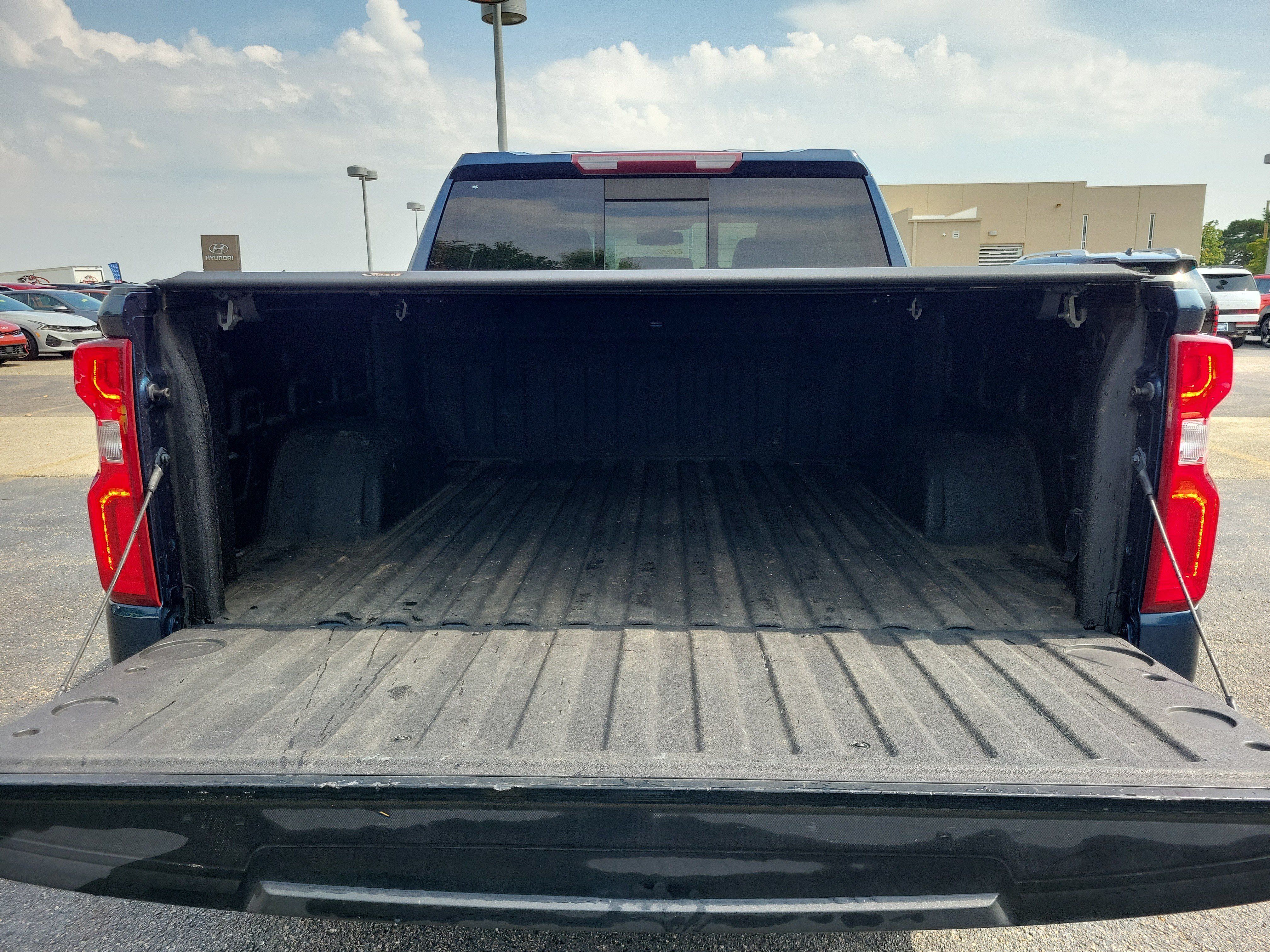 Used 2020 Chevrolet Silverado 1500 LTZ w/ LTZ Plus Package AWD/4WD image 8