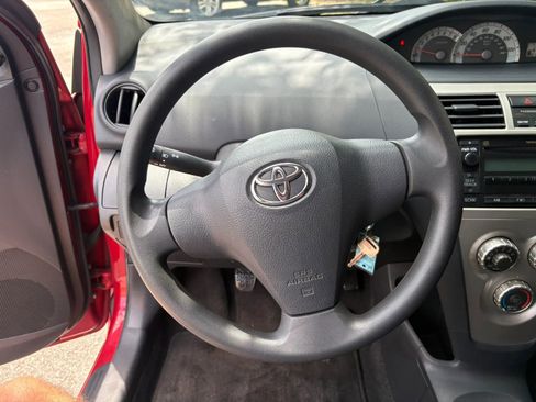 Used 2007 Toyota Yaris Sedan FWD image 10