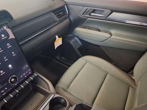 New 2026 GMC Terrain AT4 w/ Convenience Package III image 16