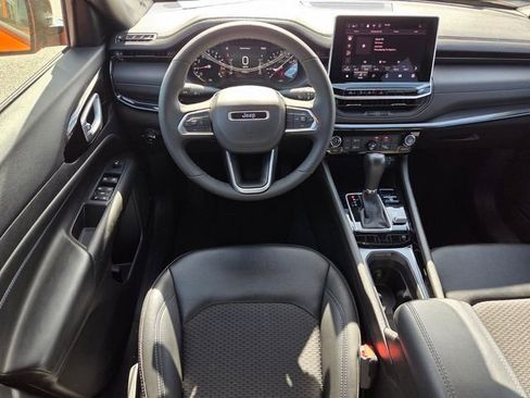 New 2026 Jeep Compass Latitude image 8