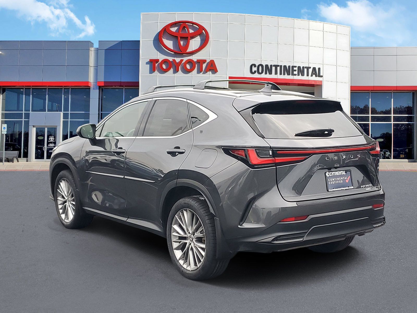 Used 2025 Lexus NX 350h AWD w/ Accessory Package (Z2) image 4