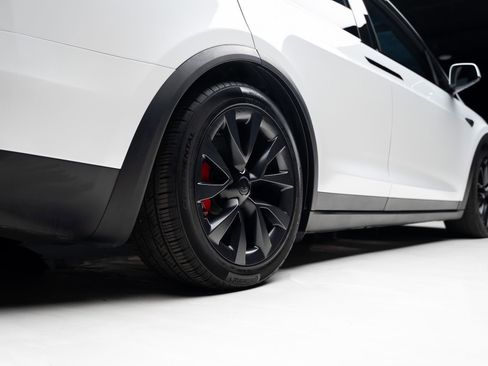 Used 2023 Tesla Model X Plaid image 74