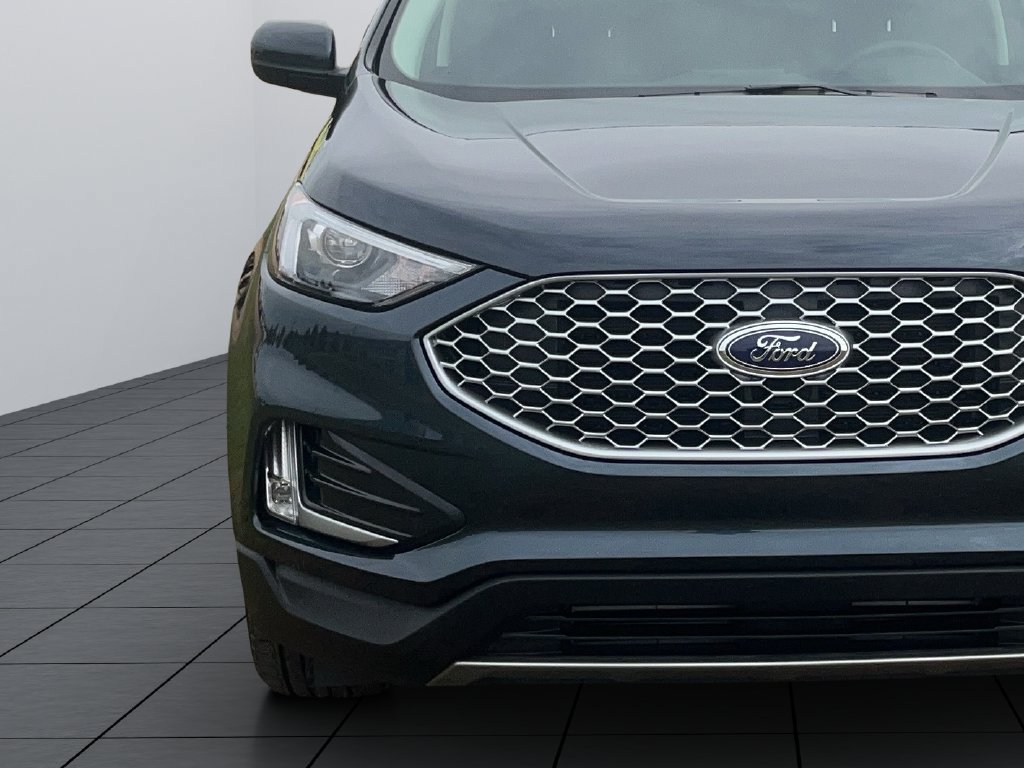 Used 2024 Ford Edge SEL w/ Convenience Package AWD/4WD image 10