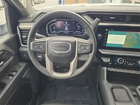 Certified 2024 GMC Sierra 2500 Denali w/ Denali Reserve Package image 13