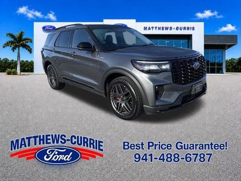 Certified 2025 Ford Explorer ST-Line w/ ST-Line Street Pack AWD/4WD image 1