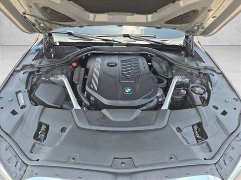 Used 2022 BMW 740i RWD image 23