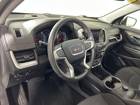 Used 2023 GMC Terrain SLE image 14