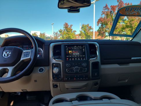 Used 2018 RAM 1500 Laramie w/ Convenience Group image 18