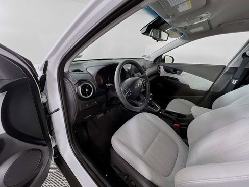 Certified 2023 Hyundai Kona SEL image 9