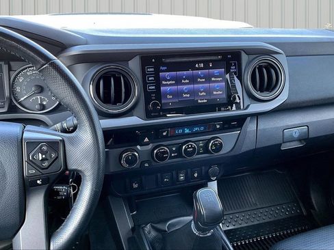 Used 2017 Toyota Tacoma TRD Pro image 3