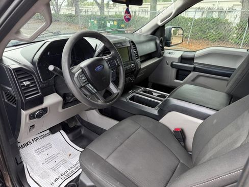 Used 2017 Ford F150 XL w/ Equipment Group 101A Mid image 10