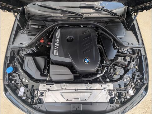 Used 2025 BMW 330i xDrive Sedan w/ Premium Package AWD/4WD image 18