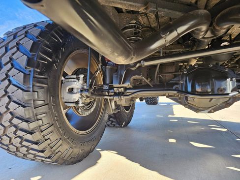 Used 2023 Jeep Gladiator Sport image 26